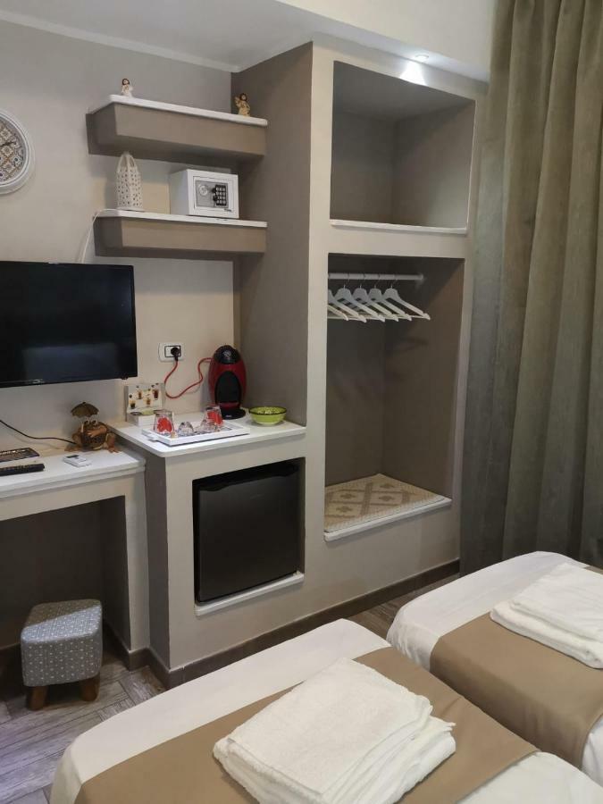 Guesthouse Luisella カリアリ エクステリア 写真