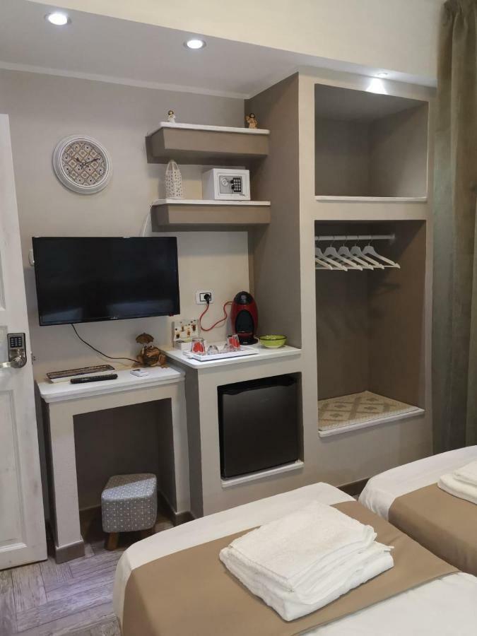 Guesthouse Luisella カリアリ エクステリア 写真
